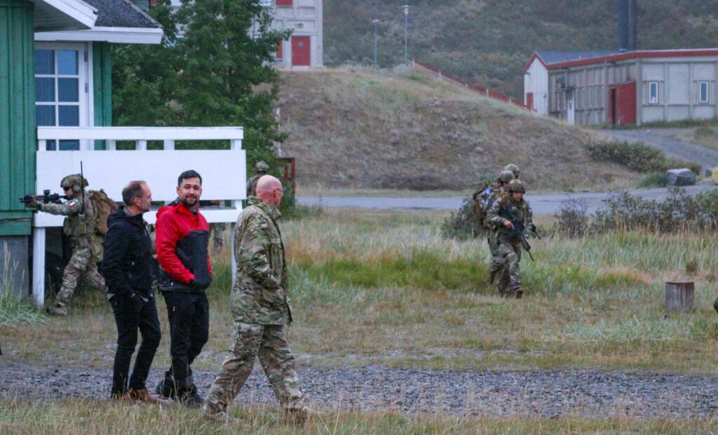 Delegation overværer Arctic Shield i Narsarsuaq