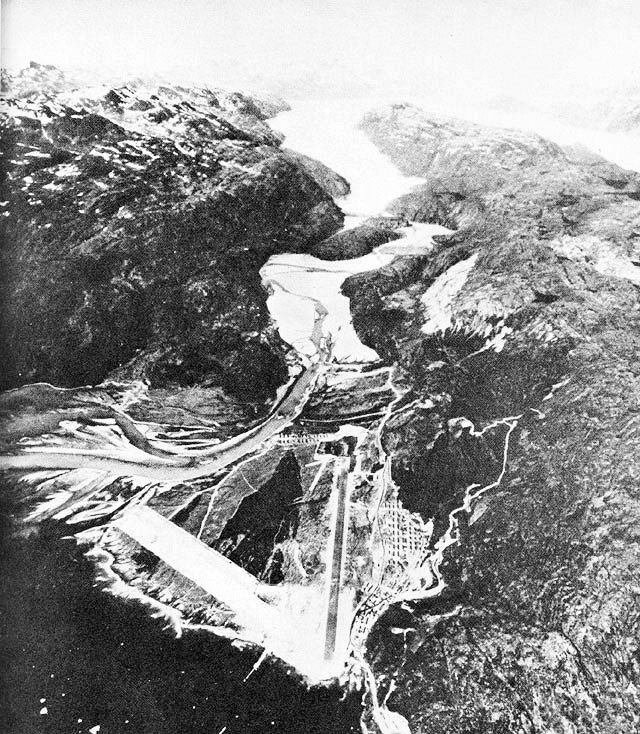 Luftfoto af Narsarsuaq og dalen i 1942