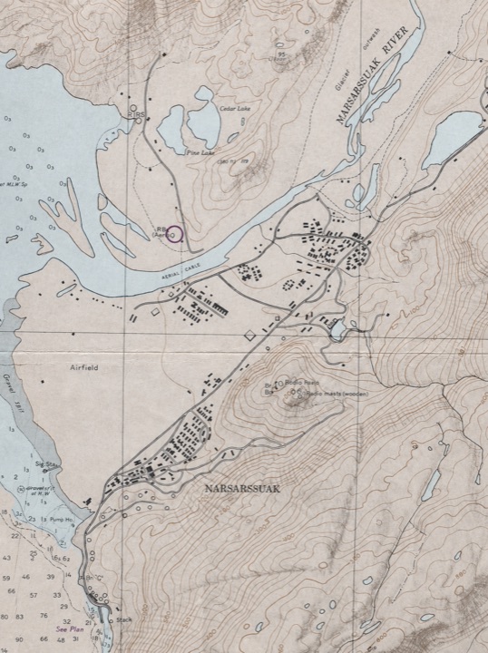Byen, elven og terrænet