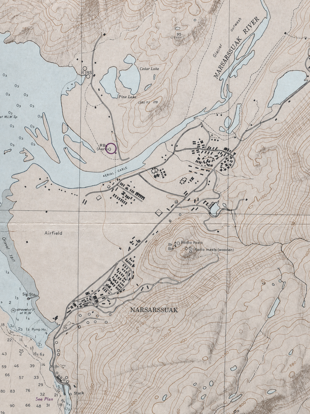 Ældre kort over landingsbane, bebyggelse og elven ved Narsarsuaq